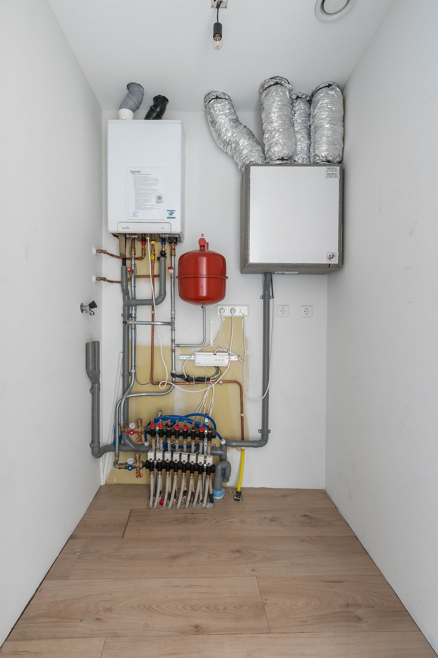 Foto 20 van Korte Parallelweg 29