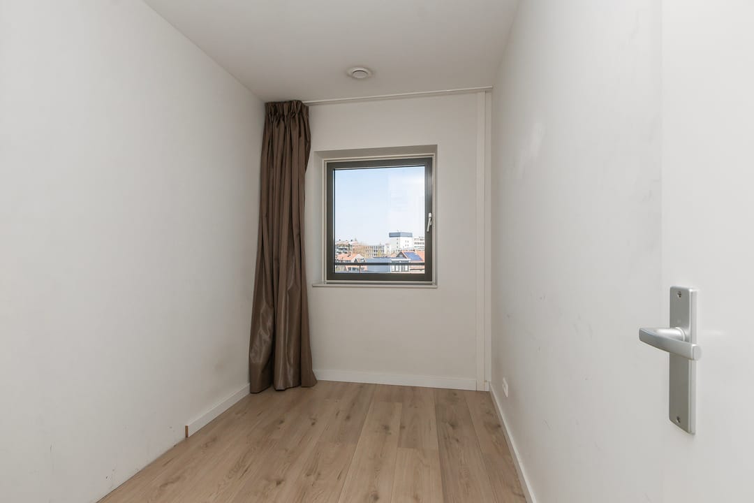 Foto 22 van Korte Parallelweg 29