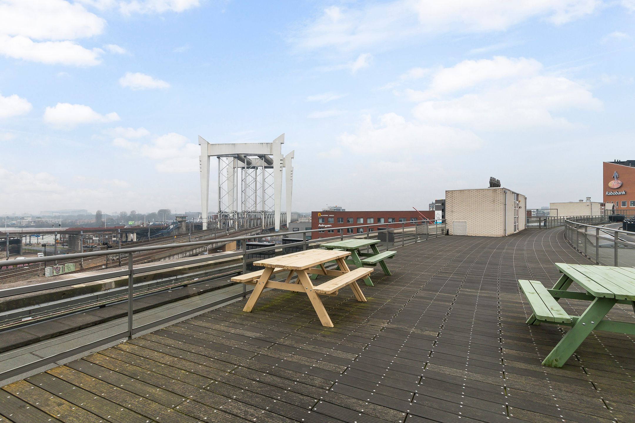 Foto 27 van Korte Parallelweg 29