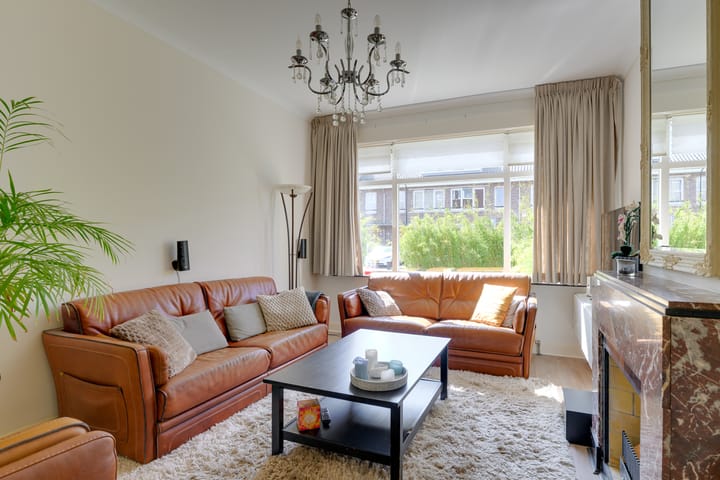 Foto 8 van van Barbansonstraat 26