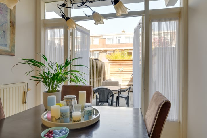 Foto 11 van van Barbansonstraat 26