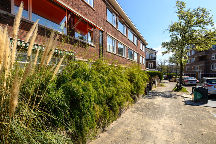 Foto 25 van van Barbansonstraat 26