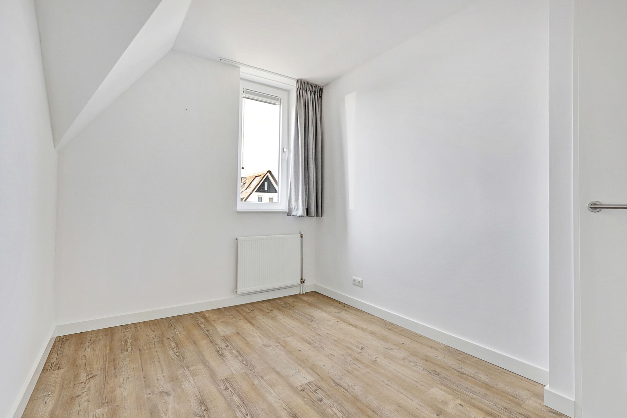 Photo 18 of Reedulf 11