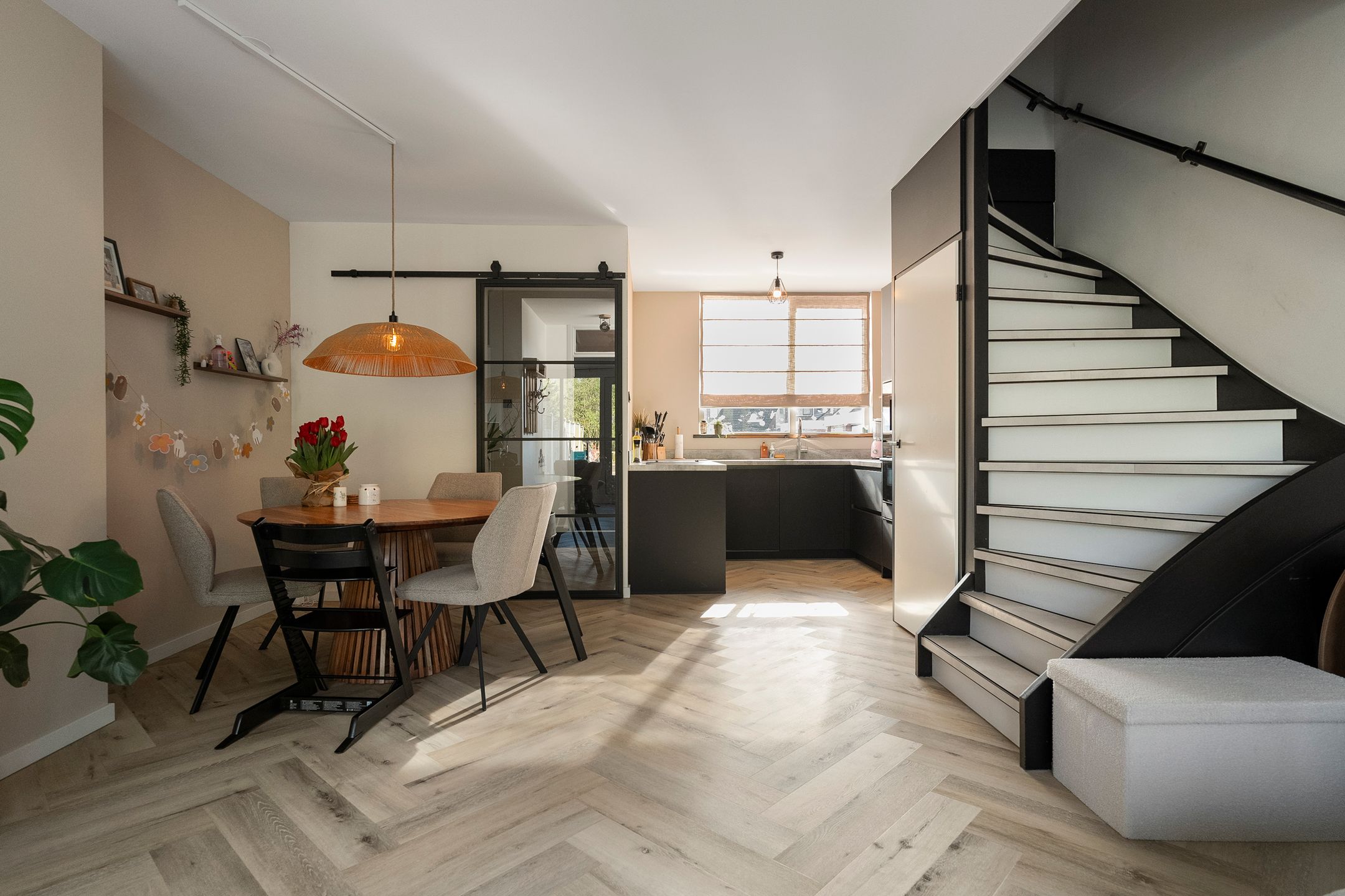 Photo 6 of Doorzwin 1208