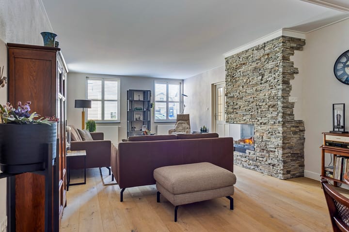 Photo 16 of Overstraat 40