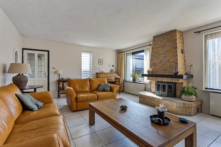 Photo 21 of Overstraat 40