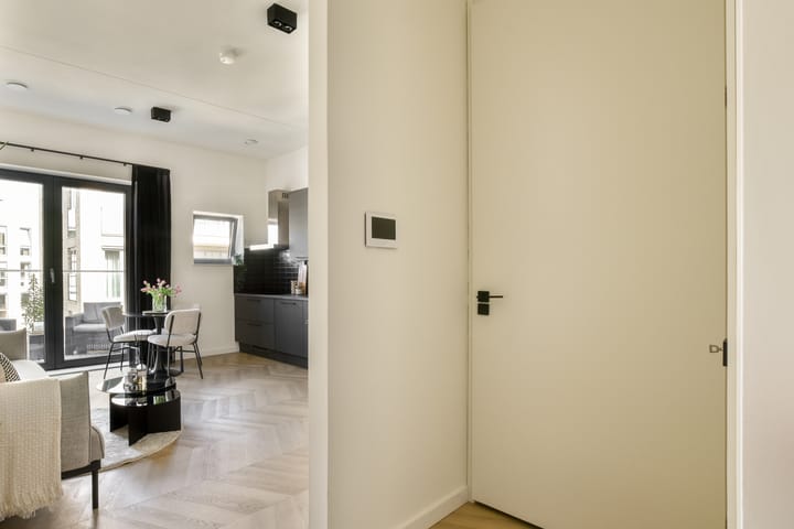 Foto 13 van Vluchtladderstraat 49