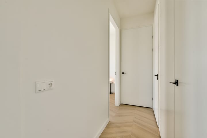 Foto 14 van Vluchtladderstraat 49