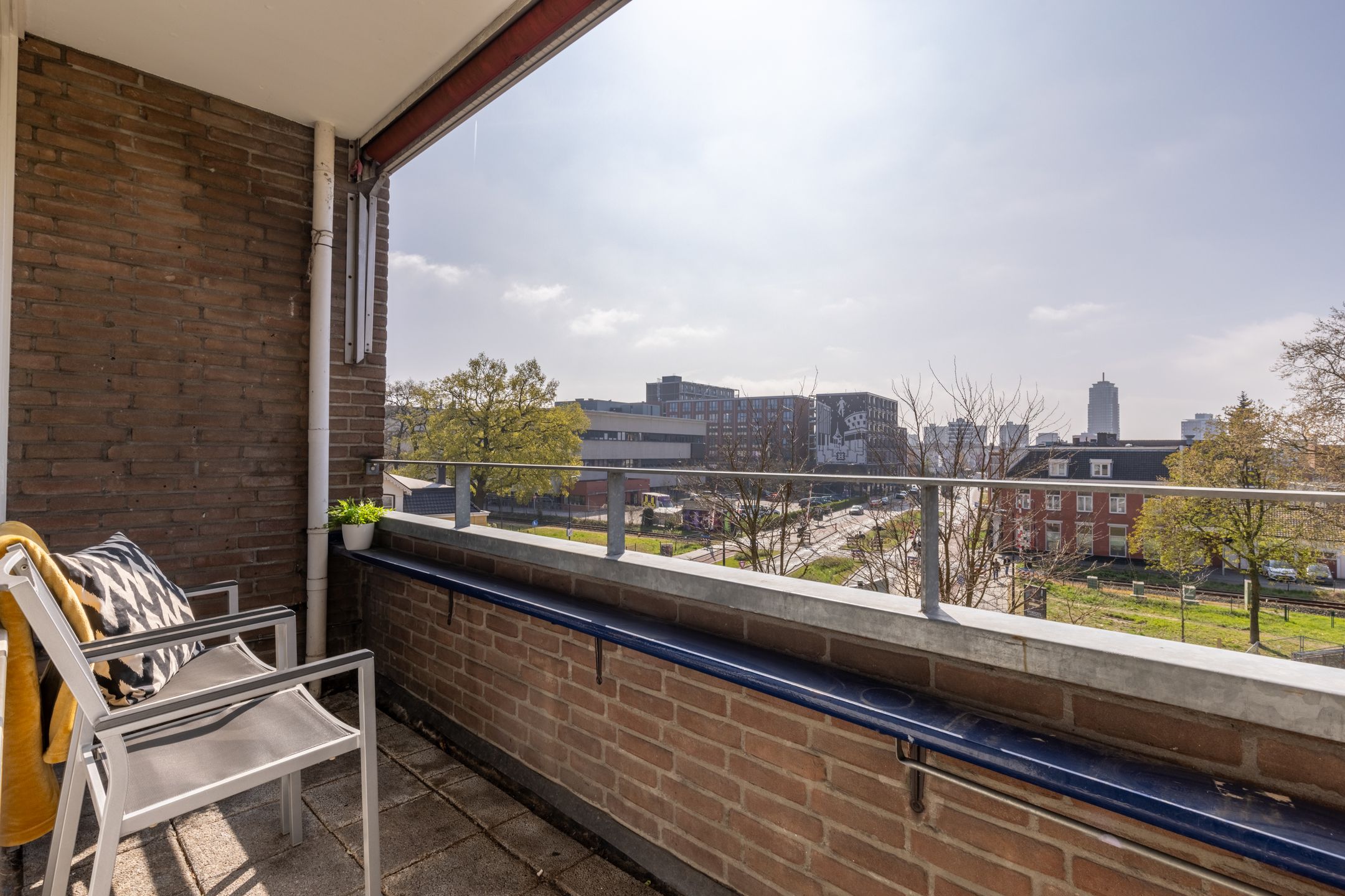 Photo 21 of Oldenzaalsestraat 109-402