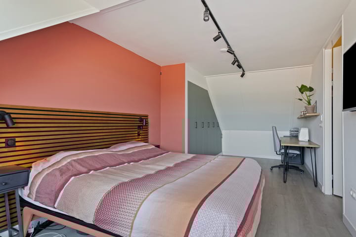 Photo 32 of Hooizolder 13