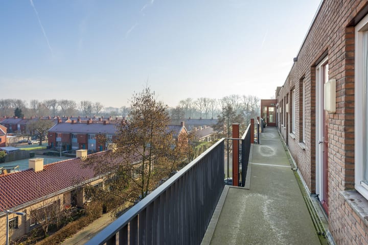 Foto 8 van Heermoesstraat 40