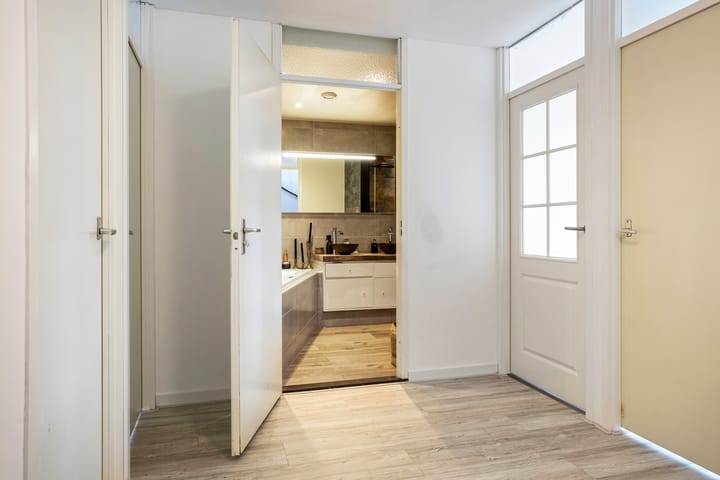 Foto 20 van Het Zwanevlot 80