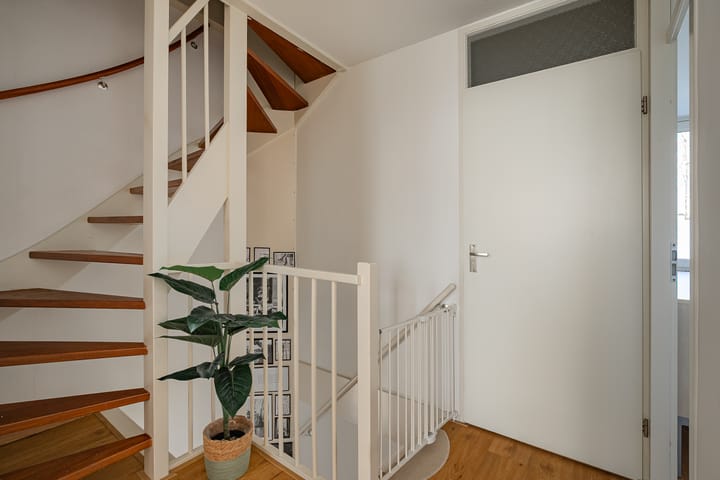 Foto 11 van L.T.M.-weg 105