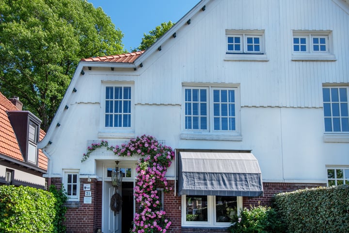 Burg van der Lelysingel 21