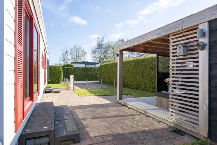 Foto 23 van Vogels' tún 111