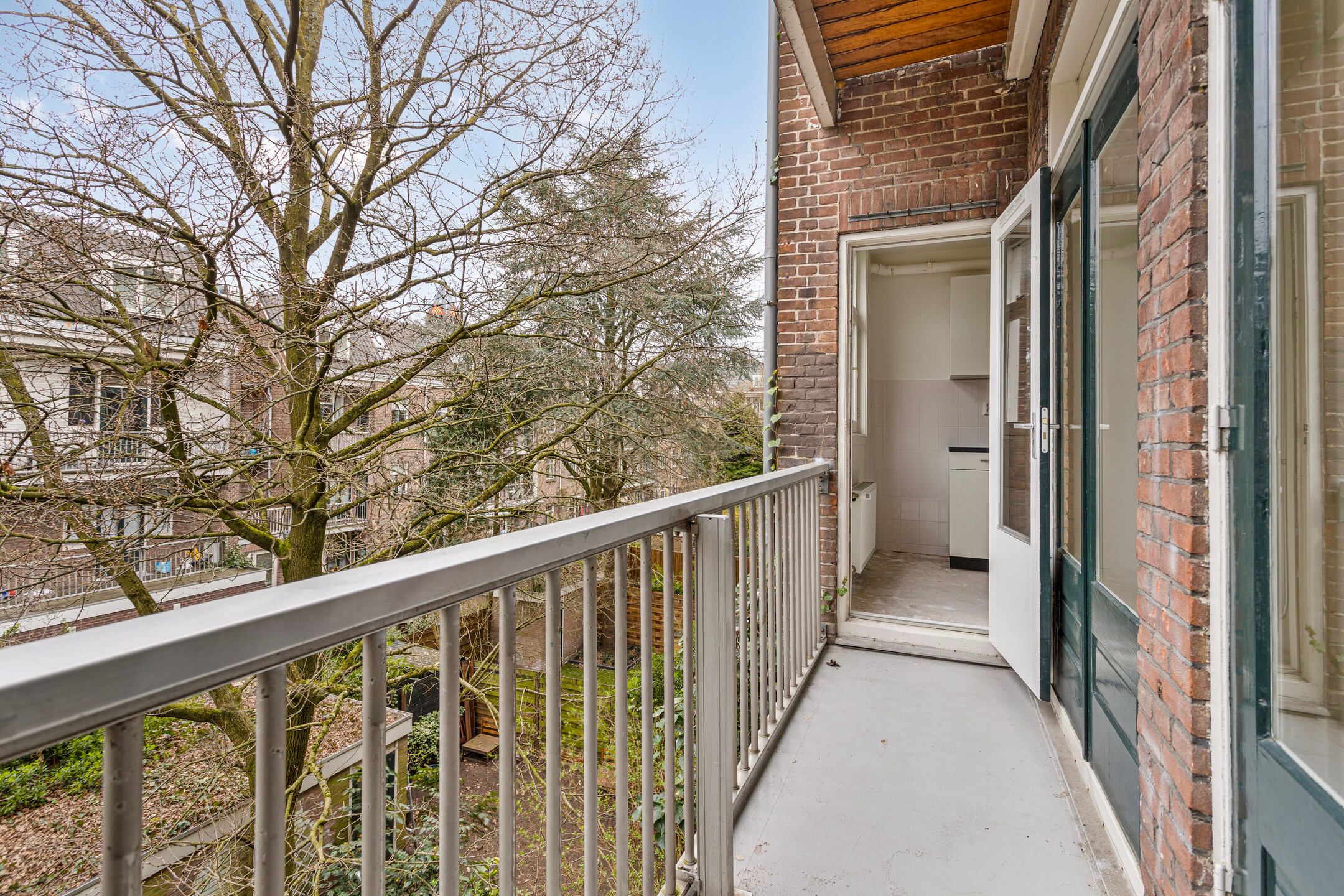 Photo 18 of Jozef Israëlskade 8-C