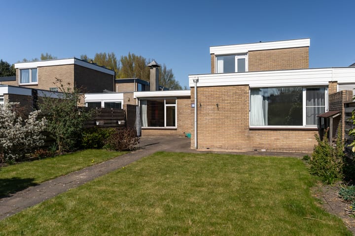 Foto 2 van Lijsterbesstraat 6