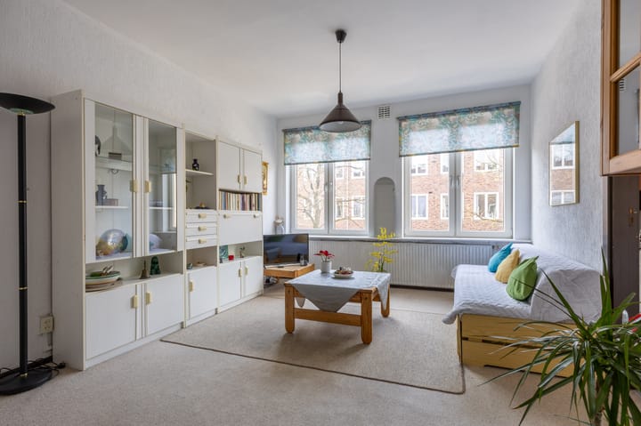 Photo 2 of Van Spilbergenstraat 74-2