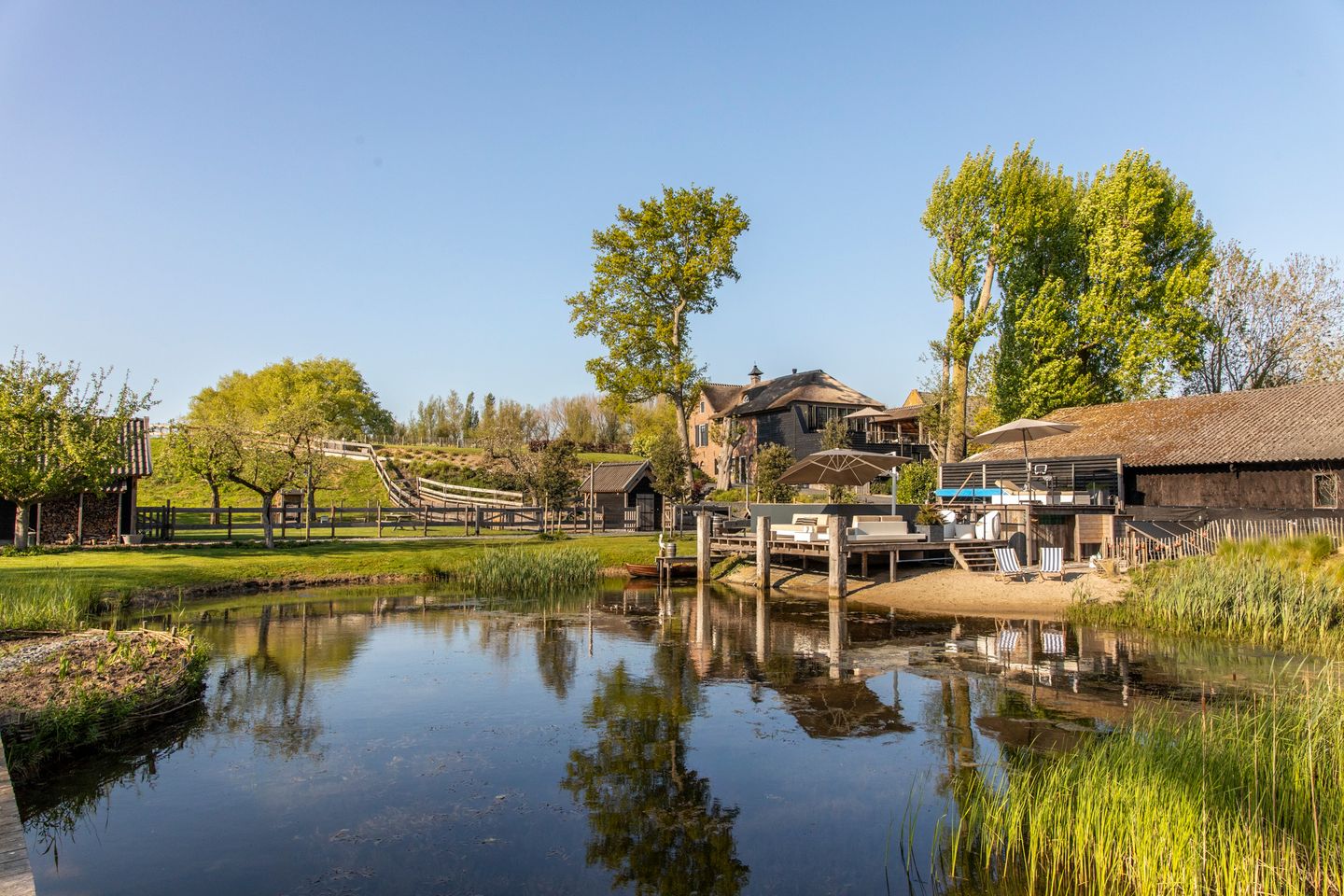 Foto 1 van Zuiderlingedijk 103