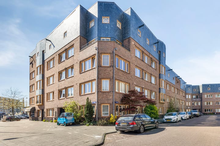 Photo 2 of Sportstraat 74-1