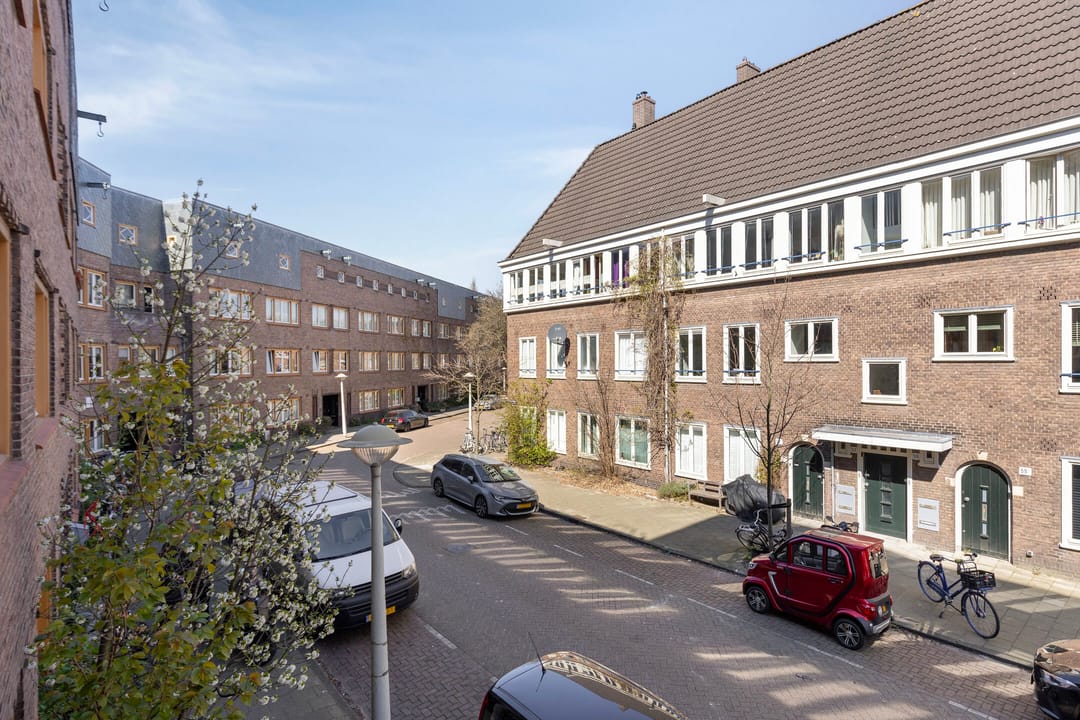 Photo 17 of Sportstraat 74-1