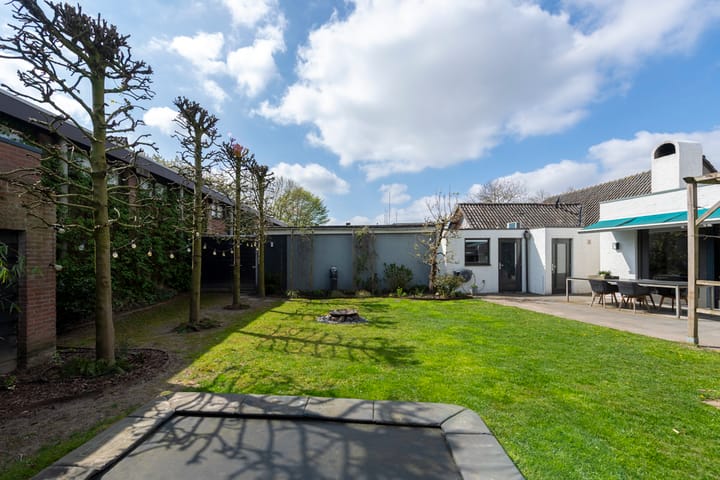 Foto 37 van Burgemeester Panislaan 17-B