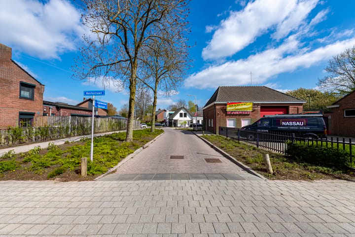 Foto 49 van Burgemeester Panislaan 17-B