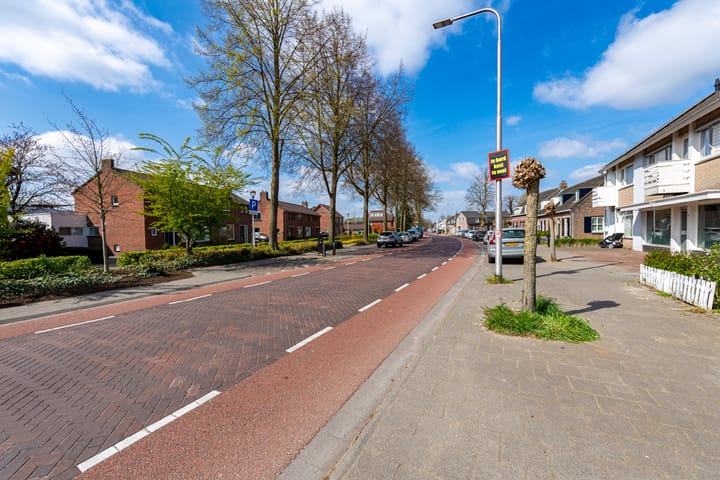 Foto 50 van Burgemeester Panislaan 17-B