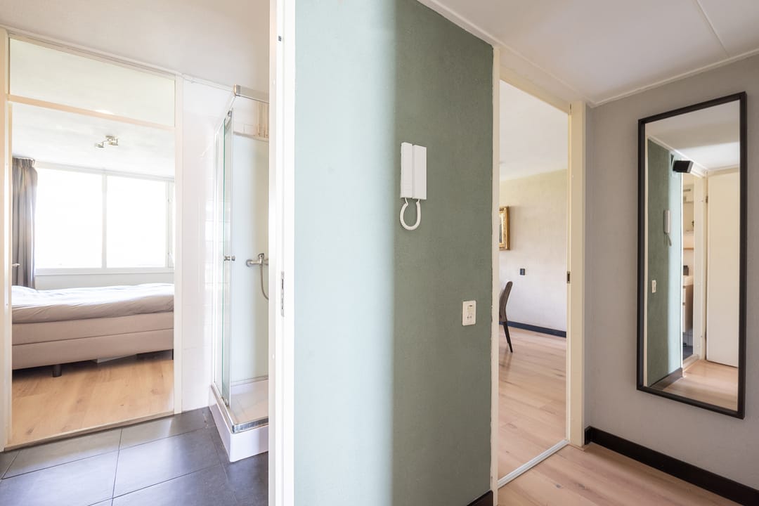 Photo 8 of Poortwachter 24