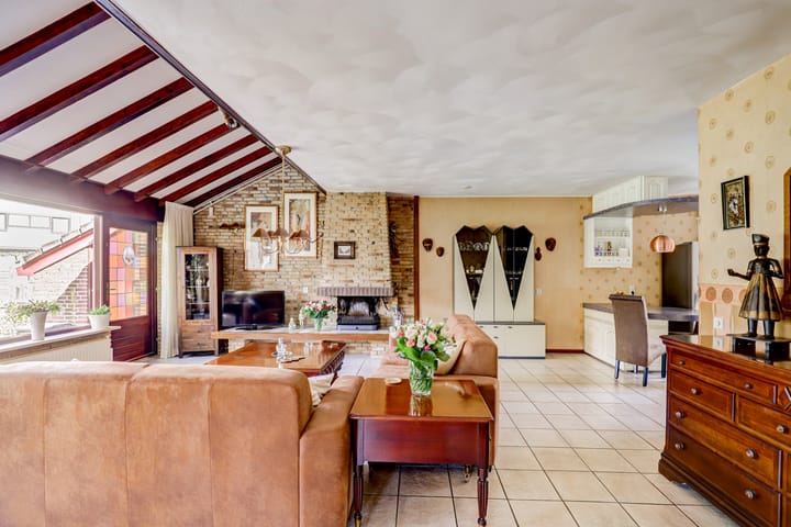 Foto 12 van Anna van Hensbeeksingel 353