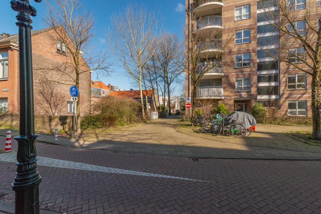 Foto 8 van Borneostraat 78