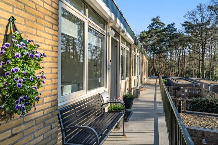 Foto 14 van Carel Beukerhof 31-I