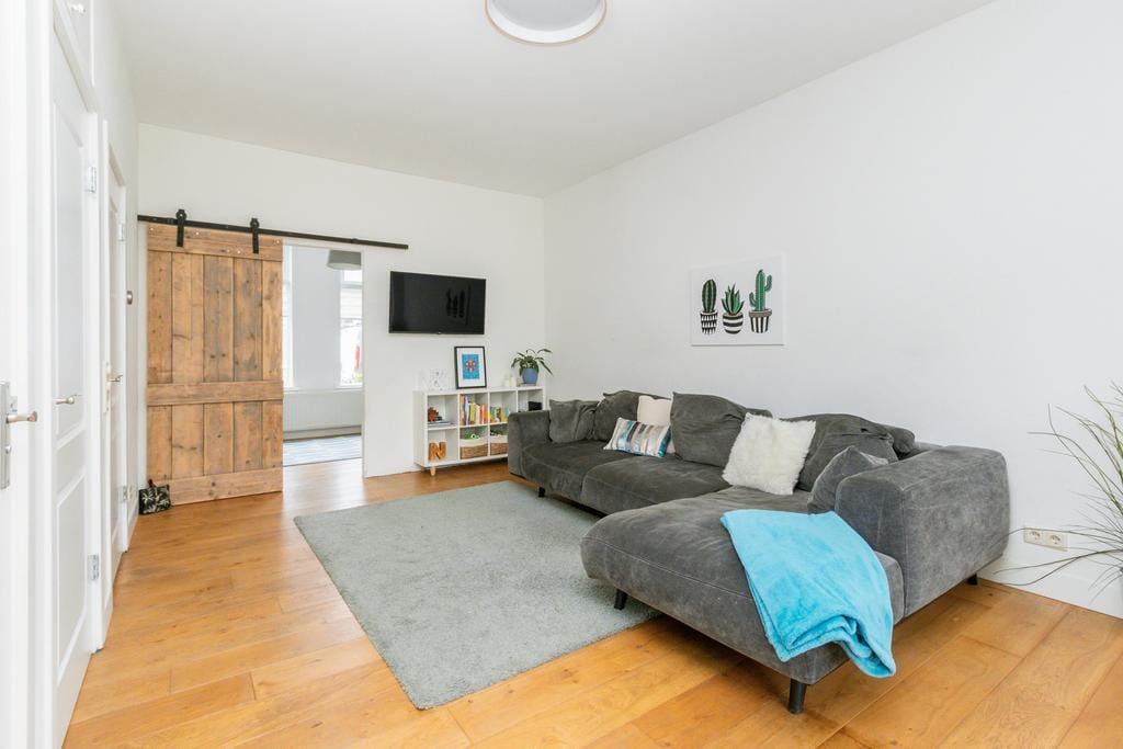 Foto 3 van Hoge Larenseweg 182