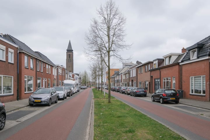 Foto 20 van Bornerbroeksestraat 125