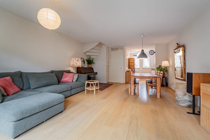 Photo 8 of John Napierstraat 40