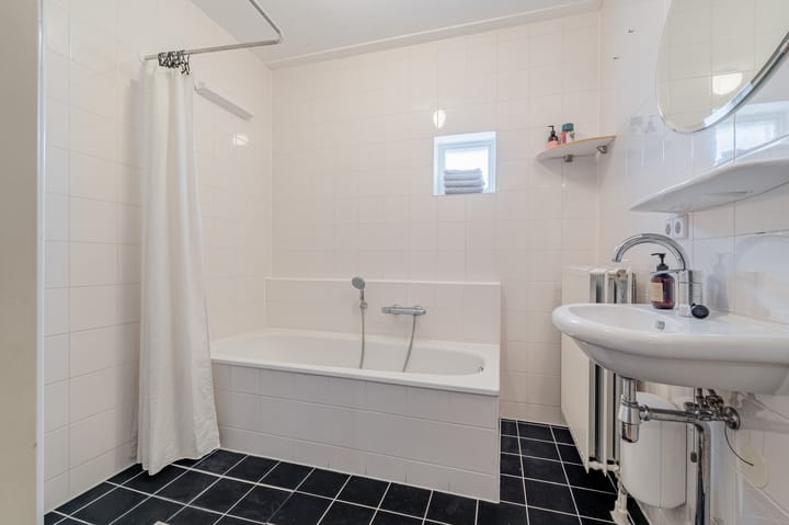 Photo 24 of John Napierstraat 40