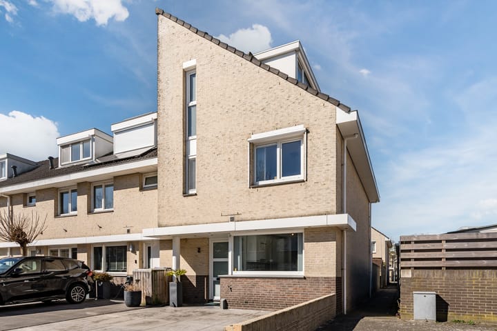 Anne de Vrieslaan 2