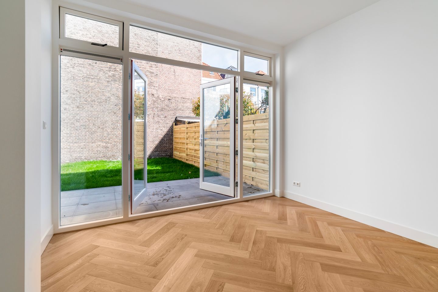 Photo 10 of Koningsplein 4