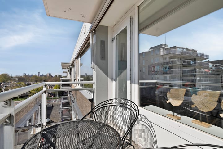 Foto 24 van Maasplein 79