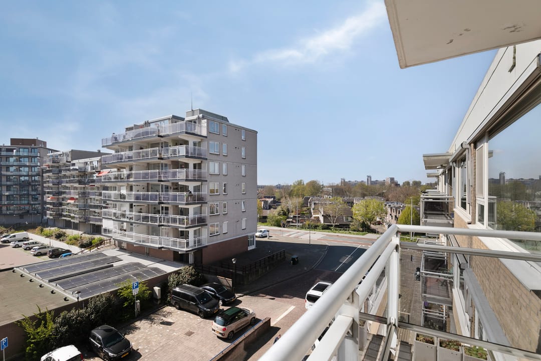 Photo 26 of Maasplein 79