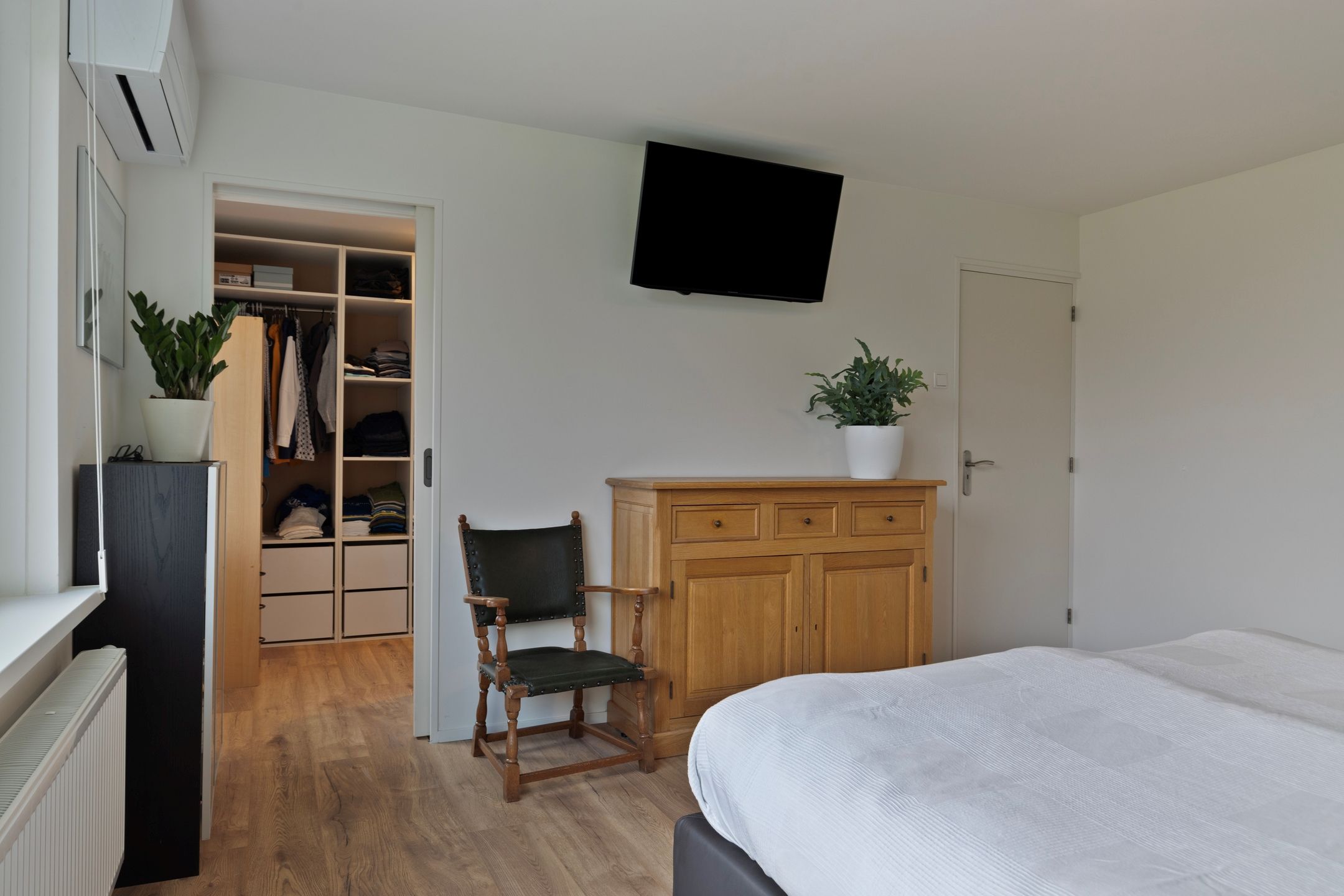 Foto 24 van Kort-Ambachtlaan 8