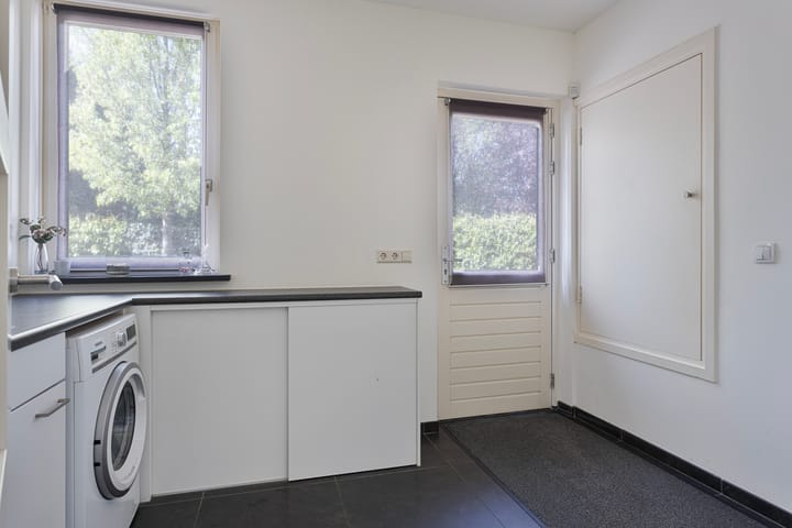 Foto 28 van Smalriemseweg 15