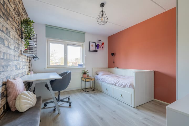 Photo 12 of Waterviolier 60