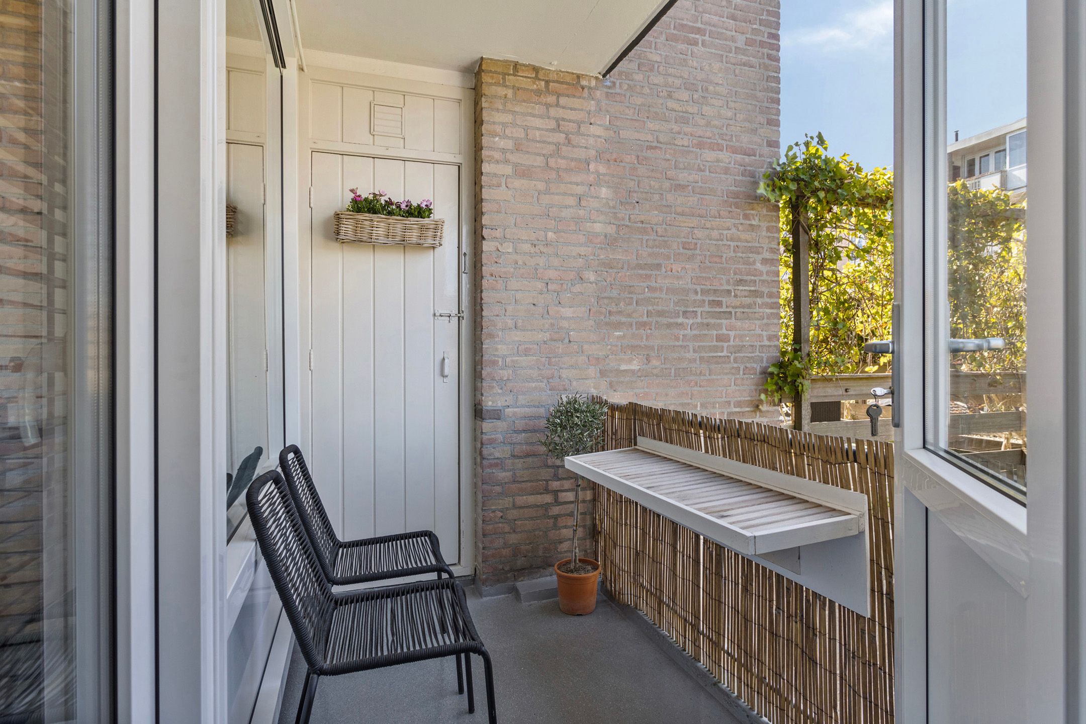 Photo 18 of Johanna Naberstraat 174