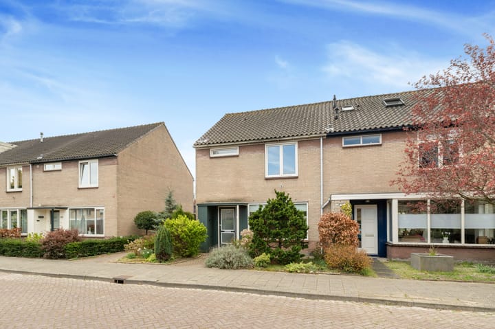 Foto 42 van Denemarkenstraat 12