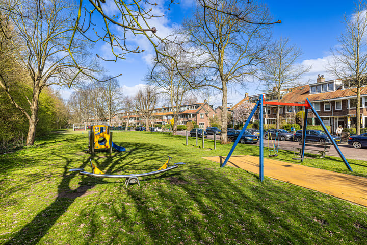 Foto 55 van Van der Hoevenstraat 11