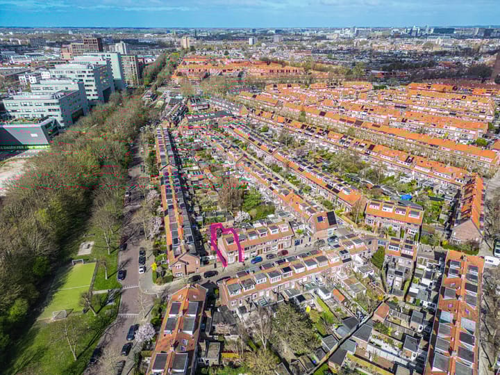 Foto 57 van Van der Hoevenstraat 11