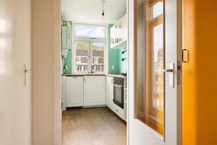 Foto 8 van Spaarndammerstraat 28-H