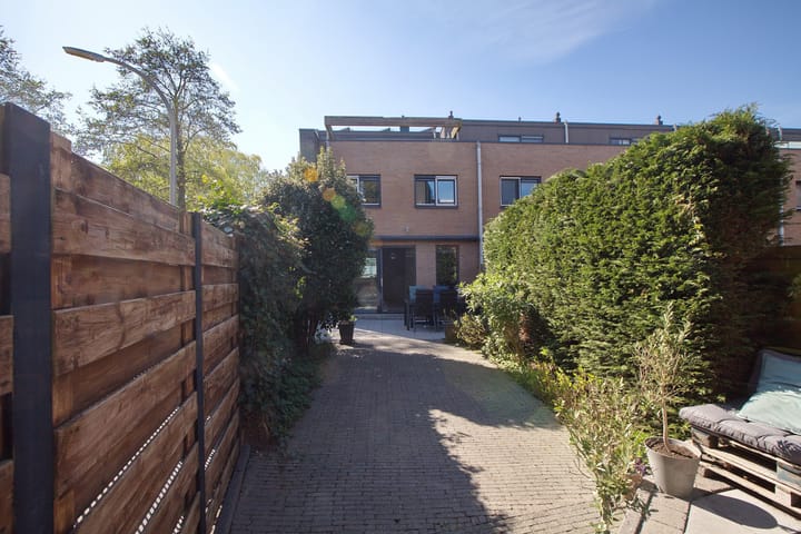 Foto 18 van Zuidpoldersingel 56