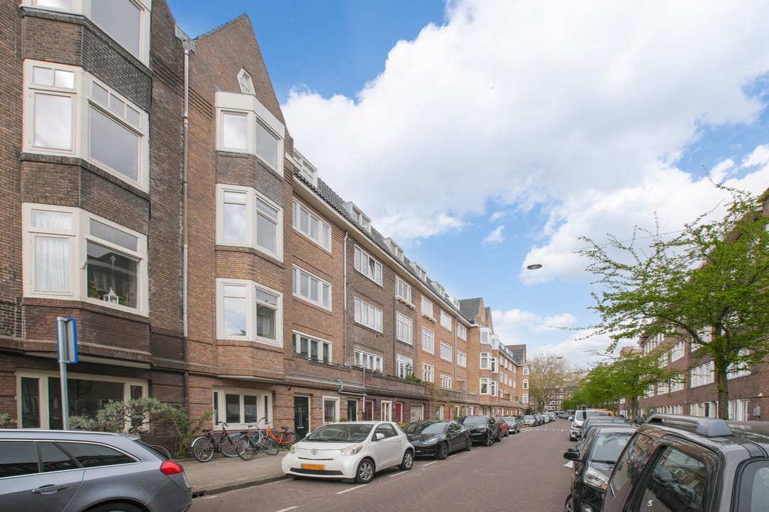 Photo 1 of Reinier Claeszenstraat 45-2